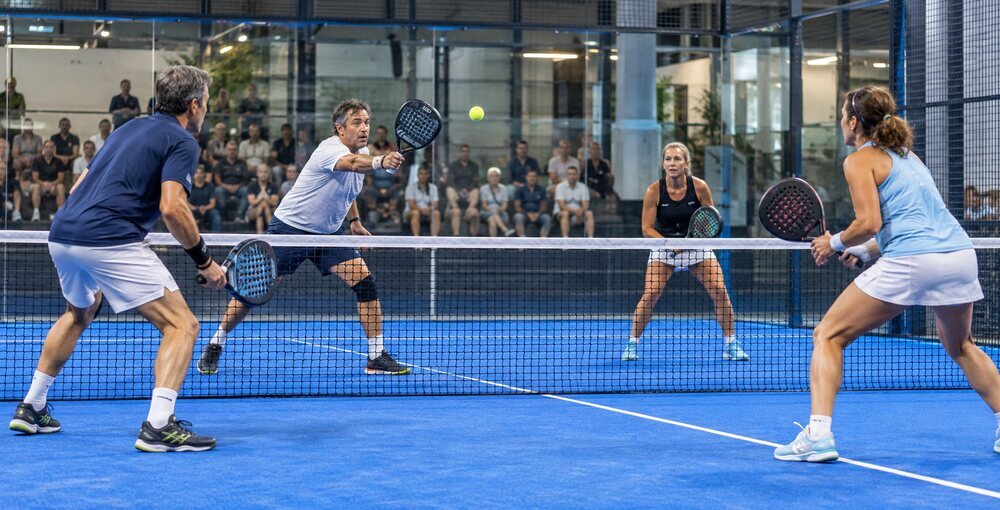 Jugadores veteranos compiten en el Mundial Senior de Pádel 2026 que reúne en Buenos Aires a grandes referentes internacionales de este deporte.