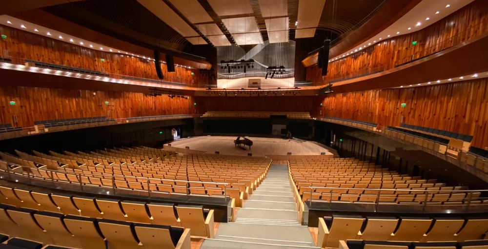 Interior del Auditorio Nacional del Palacio Libertad, sede del concierto “Dos voces de América” dentro de la programación de música y teatro del viernes 2 de octubre.