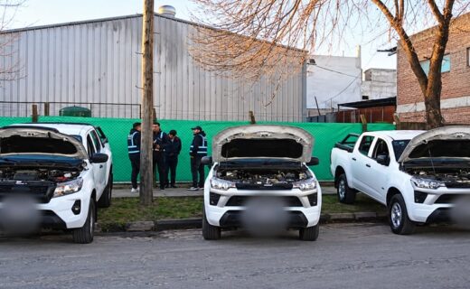 Recuperación de tres camionetas en Villa Soldati tras un pedido de alquiler falso, con intervención de la Policía de la Ciudad y el Anillo Digital.