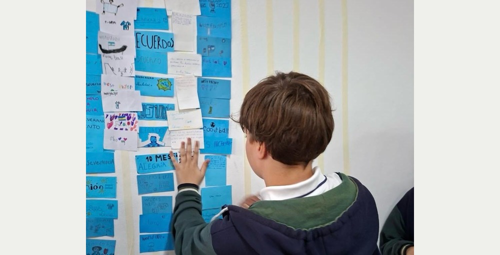 Homenaje a Lionel Messi en las escuelas de CABA, con aplausos y actividades para reflexionar sobre el esfuerzo, la perseverancia y el trabajo en equipo.
