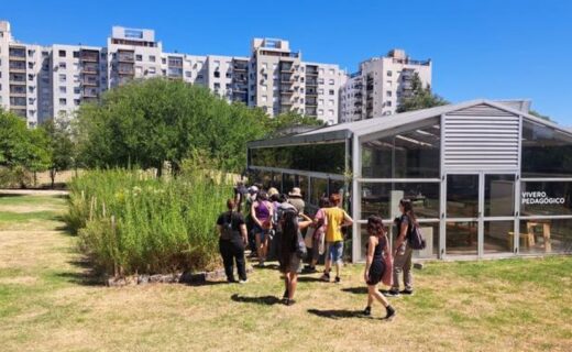 Visitas guiadas gratuitas en el Paseo Ambiental del Sur de Villa Soldati, con recorridos por sus huertas, viveros, humedales y espacios de energías renovables.