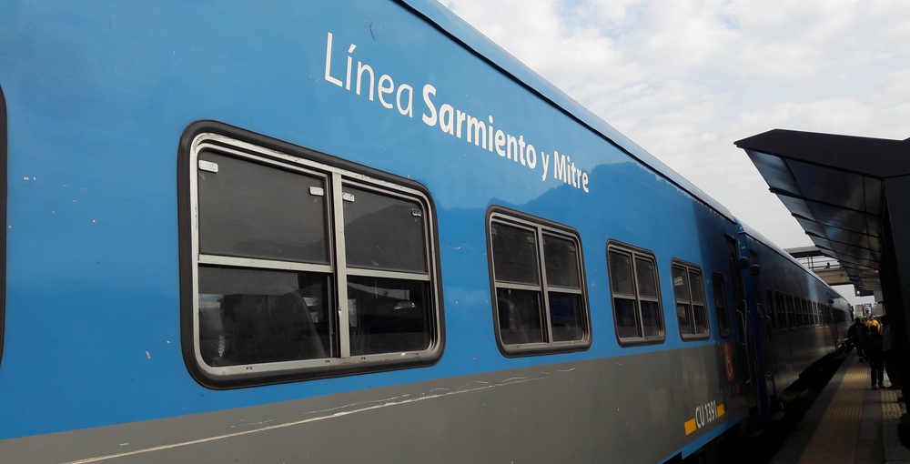 El Sarmiento suma trenes entre Moreno y Luján por la peregrinación y un servicio especial de regreso a Liniers durante la madrugada del domingo 4 de octubre.